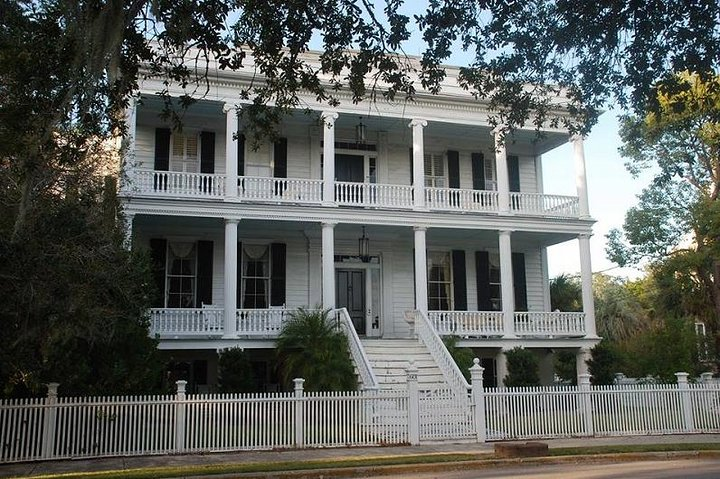 See beautiful homes in Beaufort